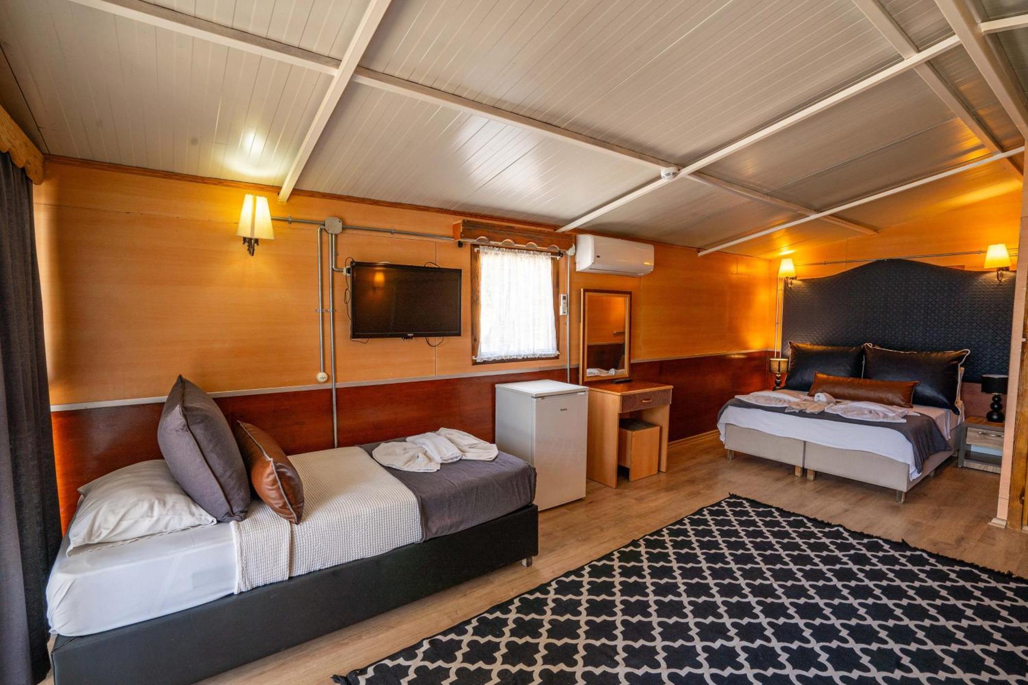 Simlarda Country Club Ayvalik Villa Buitenkant foto
