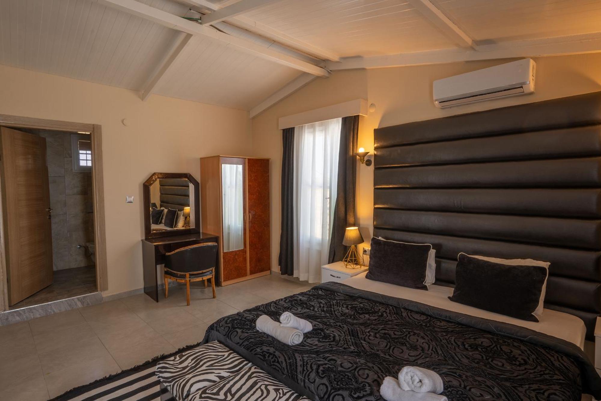 Simlarda Country Club Ayvalik Villa Buitenkant foto
